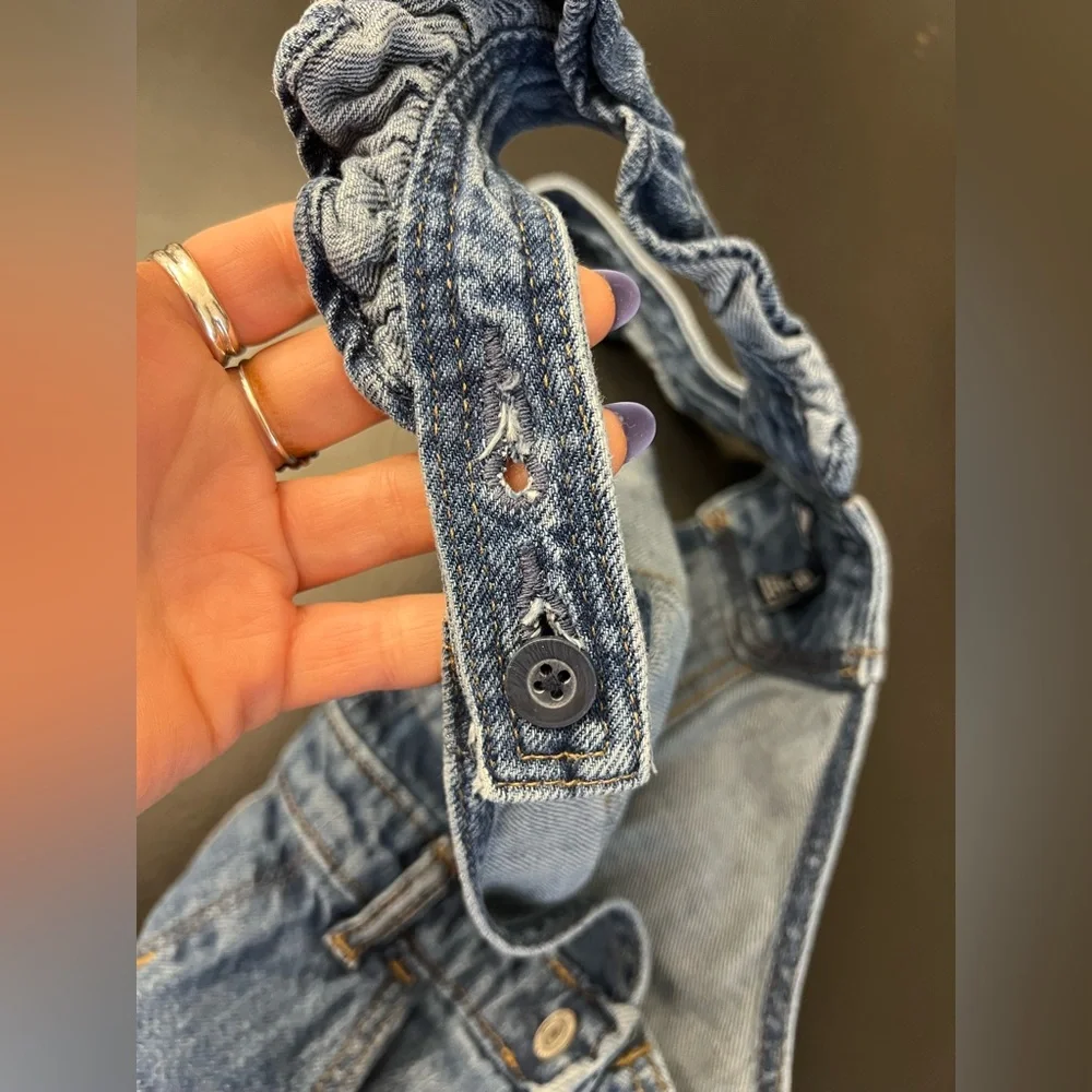 Gap Denim Blue Jean‎ Ruffle Bib Overalls Girls Sz 4 Years Toddler